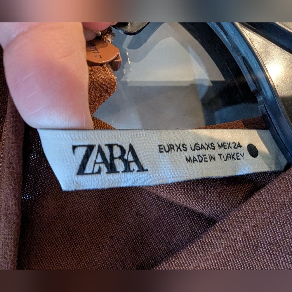 Zara Linen Dress - Picture 3 of 13
